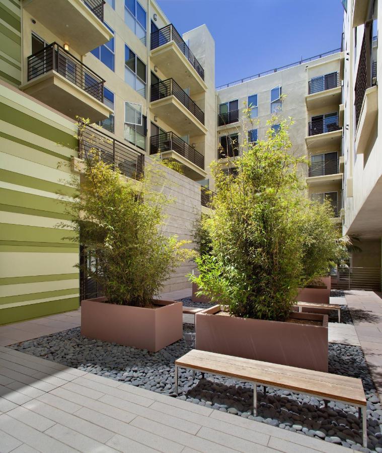 Cozy At Santa Monica Apartment